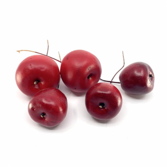 Äpplen röda, mixade storlekar. 5 st i gruppen Pynt & dekorationer / Småpynt / Bär & Frukter hos Kransmakaren.se (320506-320511)