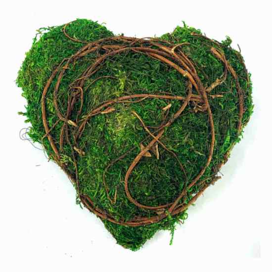 Hjärta av mossa med kvistar. 20x20 cm i gruppen Krans & Floristtillbehör / Stommar / Stommar av mossa hos Kransmakaren.se (54100)