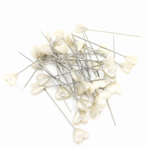 Hjärtformad floristnål. Creme. ca 40 st