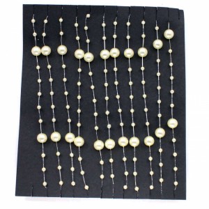 Pärlor på tråd, champagne. 3 meter