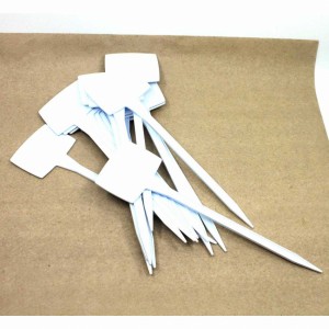 Skyltar, vita. ca 30 cm. ( 18 st )