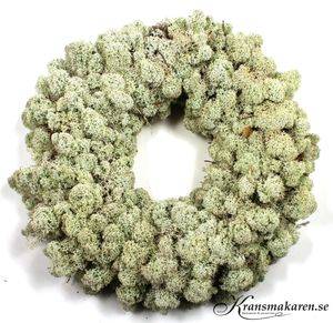 Mosskrans, odekorerad, ca 30 x 30 cm