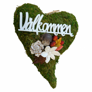 Mosshjärta med Välkommen, svamp och blomma ca 34 x 25cm
