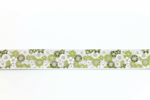 Band med mörkgröna / vita  blommor. 2,5 meter