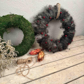 Jutesnöre naturfärgat 3,5 mm – 5 m Naturbrunt snöre med mosskrans och torkade blommor på träbord