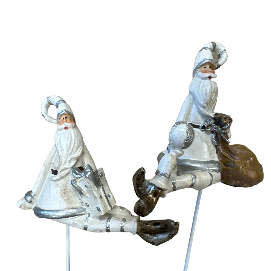 Tomtar med säck och paket. Ca 10 cm