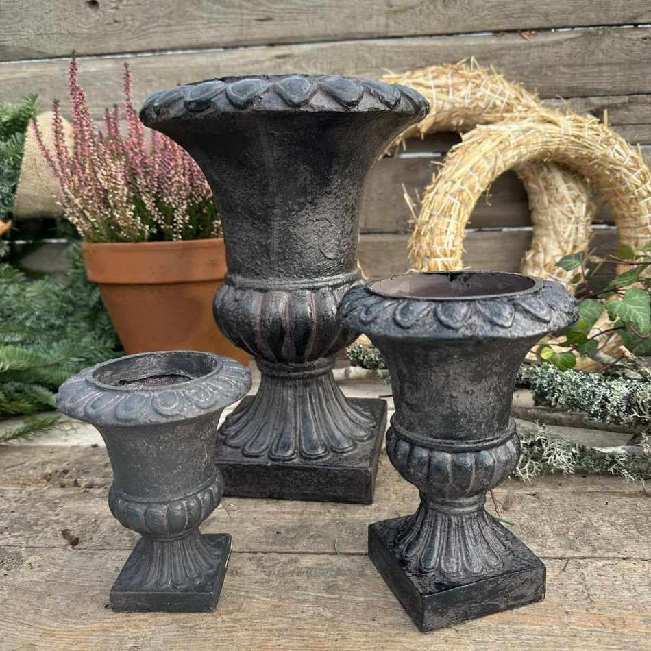 Kruka / Pokal Poly,  Brun. 13 cm.