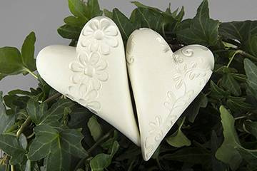 Hjärta, cremefärgad. 2st