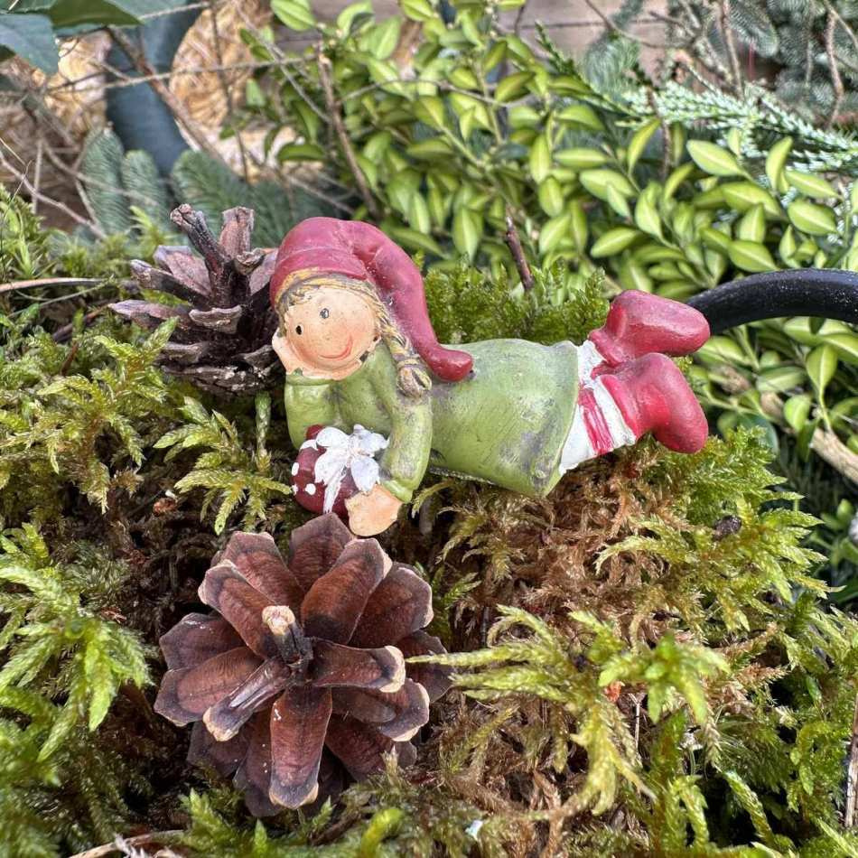 Tomtebarn, 2 olika. ca 6 cm