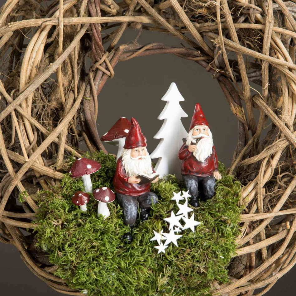 Tomtar med pipa och bok