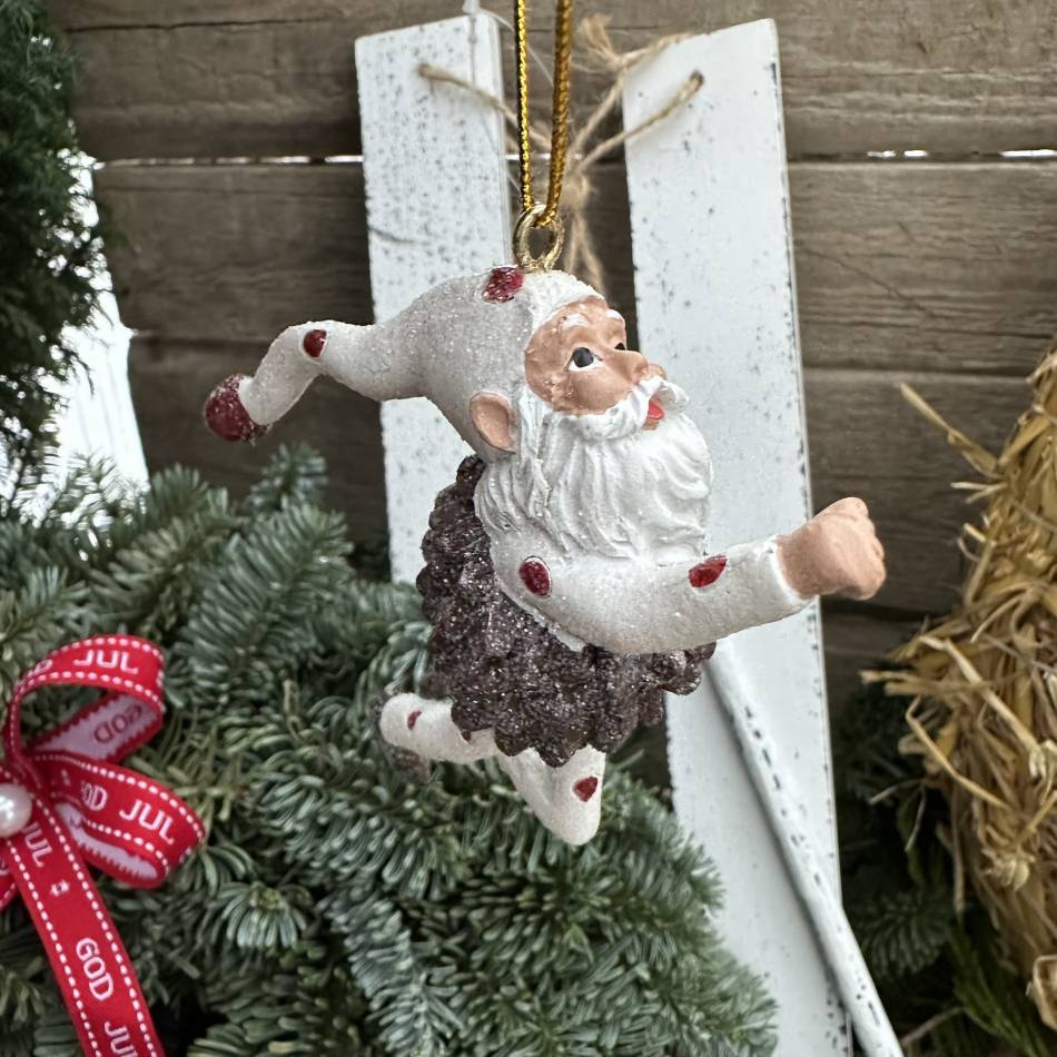 Tomtar på kottar med hänge. 9 cm (2 olika)