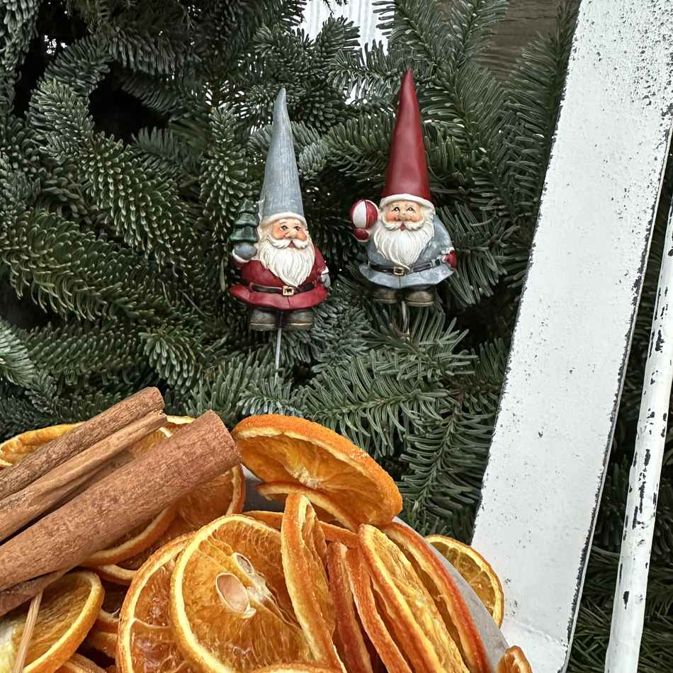 Tomtar, 2 olika. ca 10 cm