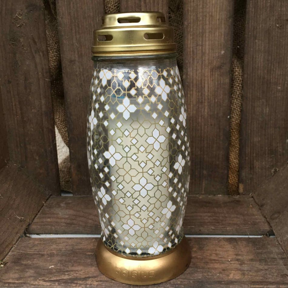 Gravljus med guldmönster ca 86 tim brinntid