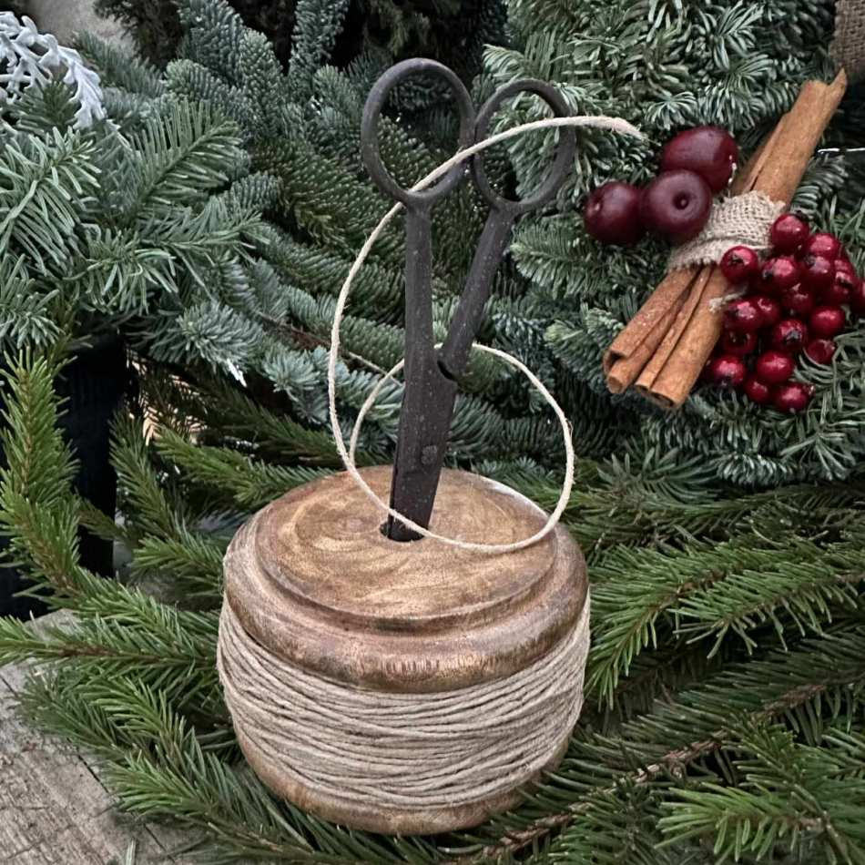 Snörhållare med sax Dekoration , natur med tunnare snöre