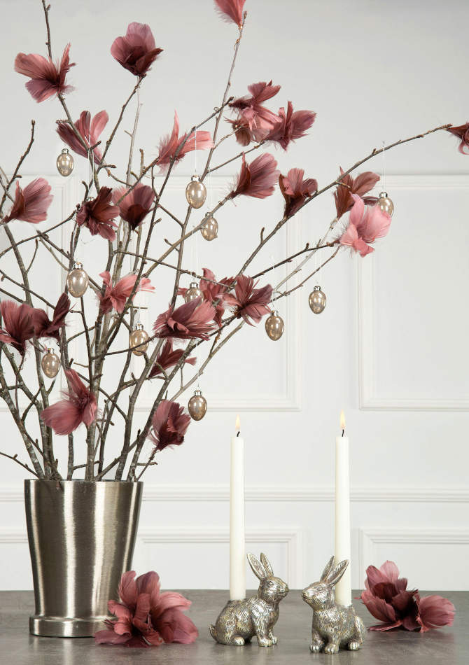 Blomformade fjädrar. Mörkrosa. 12 st