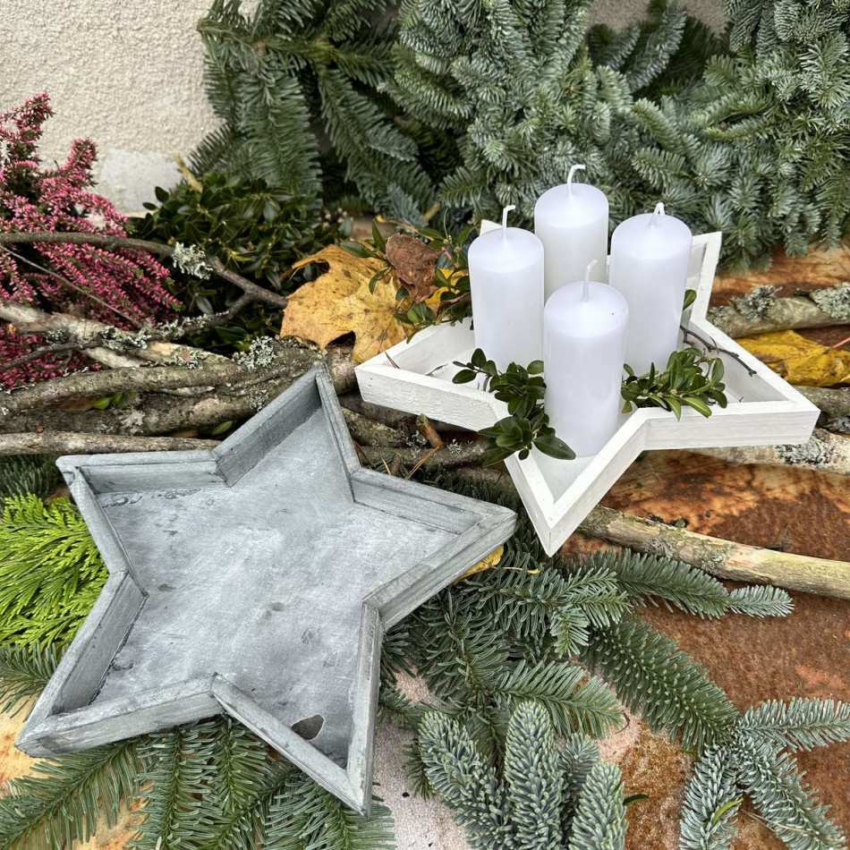 Stjärnformat träfat. Grå. 25x3 cm