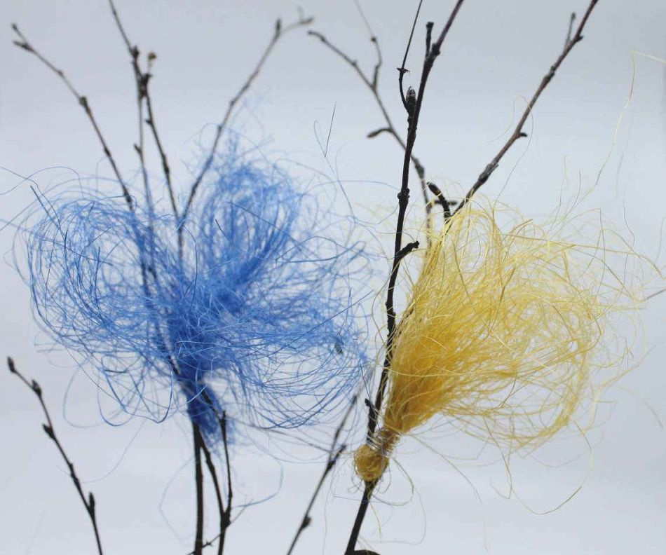 Blommor av sisal, mixade färger. 10 st