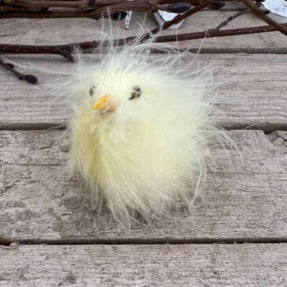 Kyckling / påskkyckling. Gula