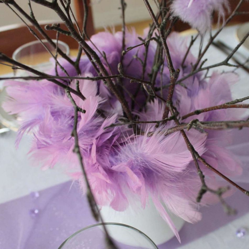 Bukettrede med Lila fjädrar