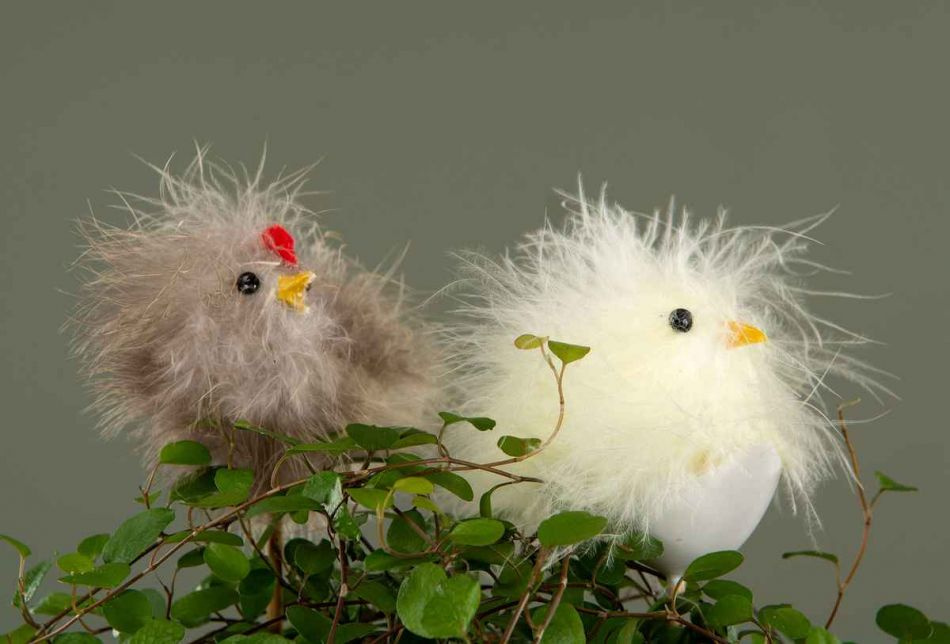 Kyckling i ägg. Gul 3,5 x 5 cm. (2 st)