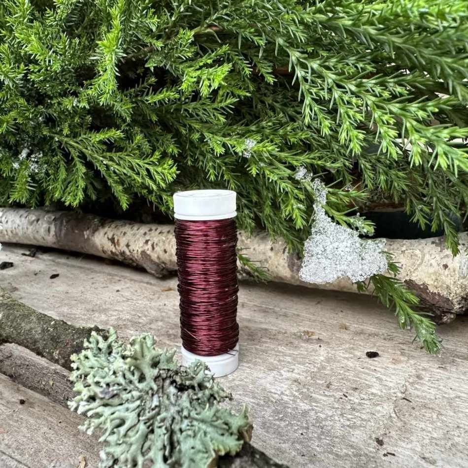 Myrtentråd, vinröd. 30 g