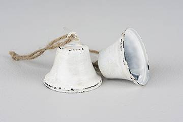 Bjällra. Vitaktig. 5cm