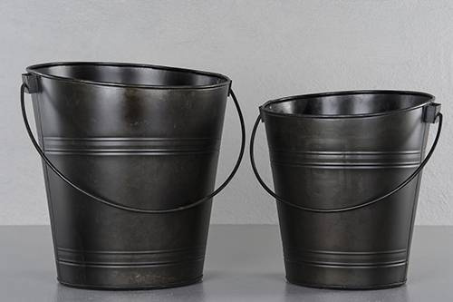 Dekorativ hink till blommor