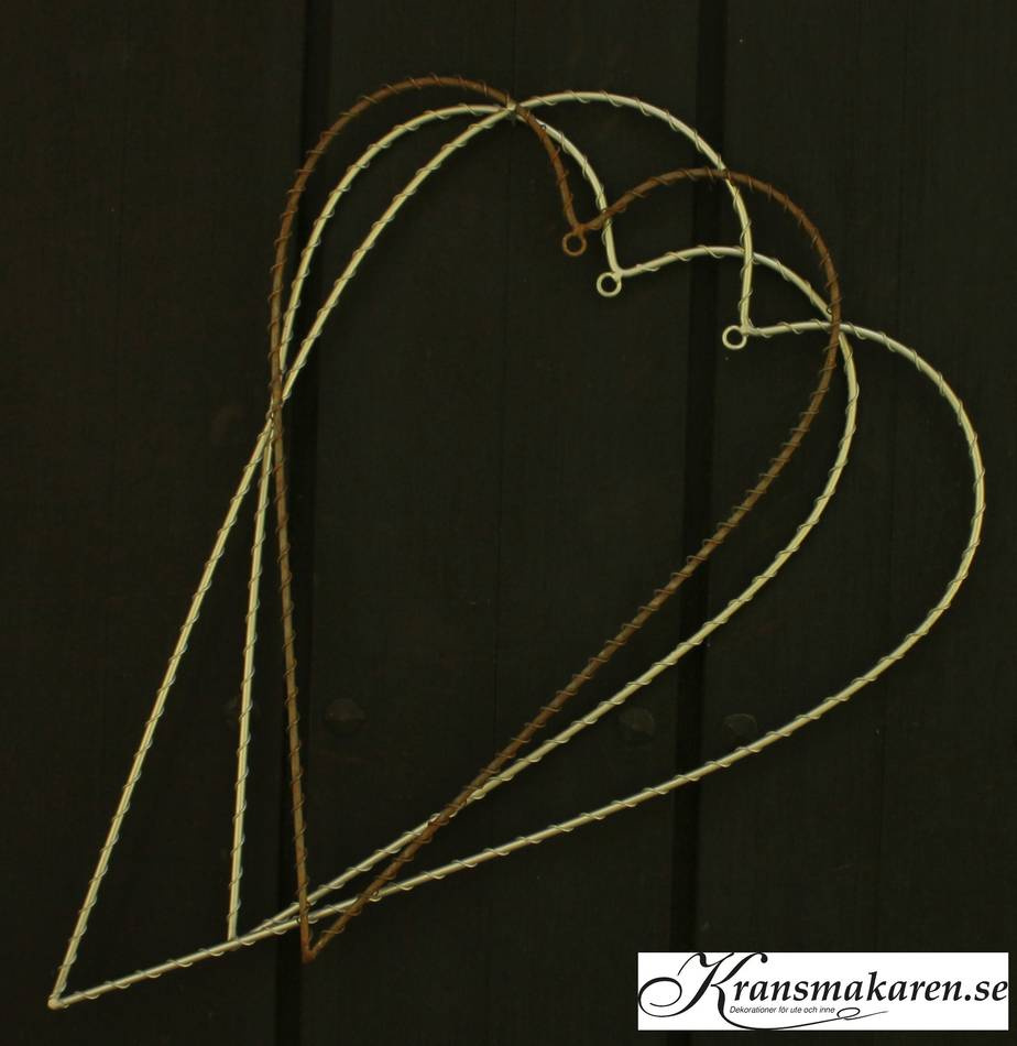 Hjärta i brunrostig metall, 40x 26 cm