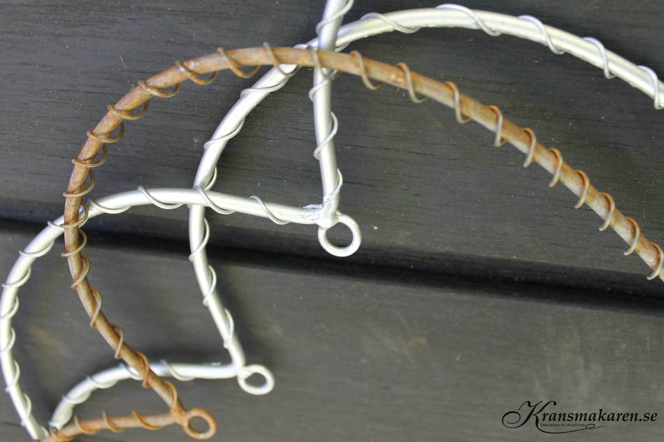 Hjärta i brunrostig metall, 40x 26 cm