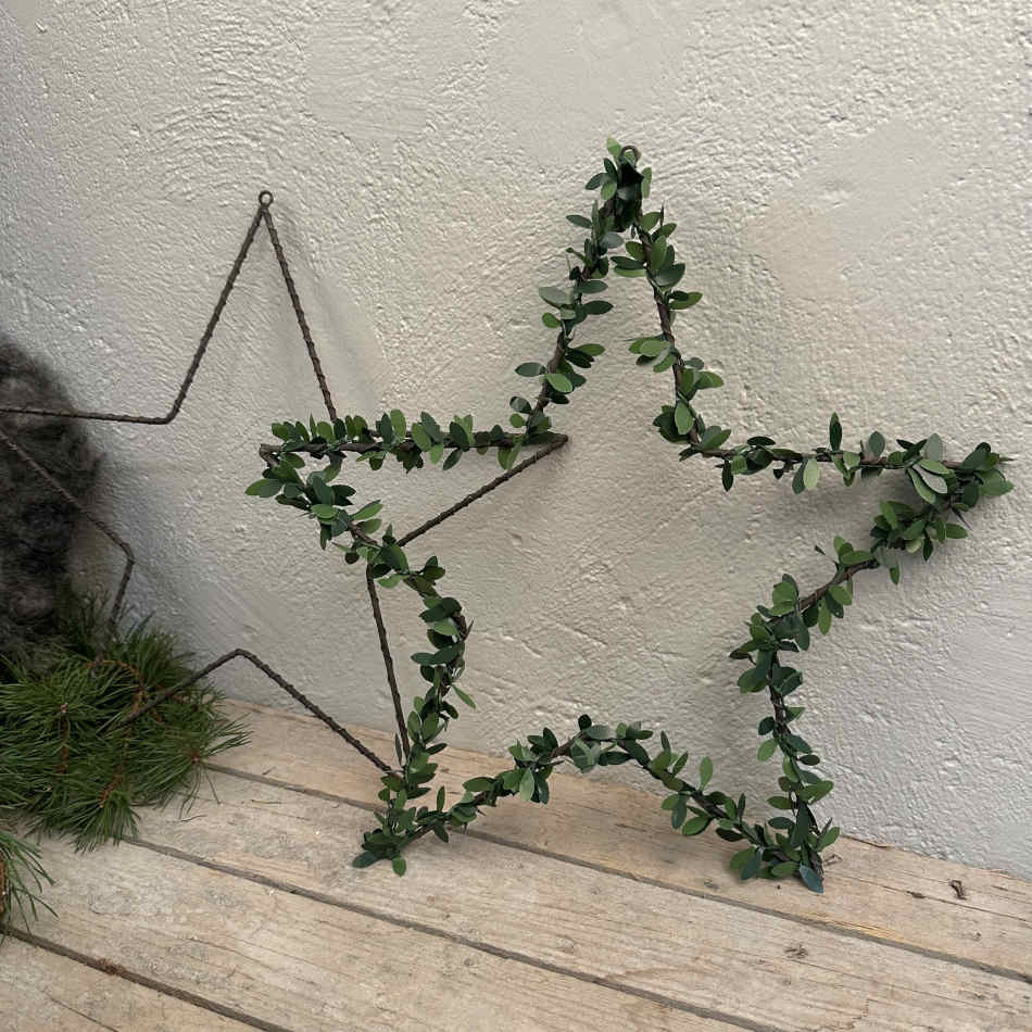Stjärna i metall. 38 cm