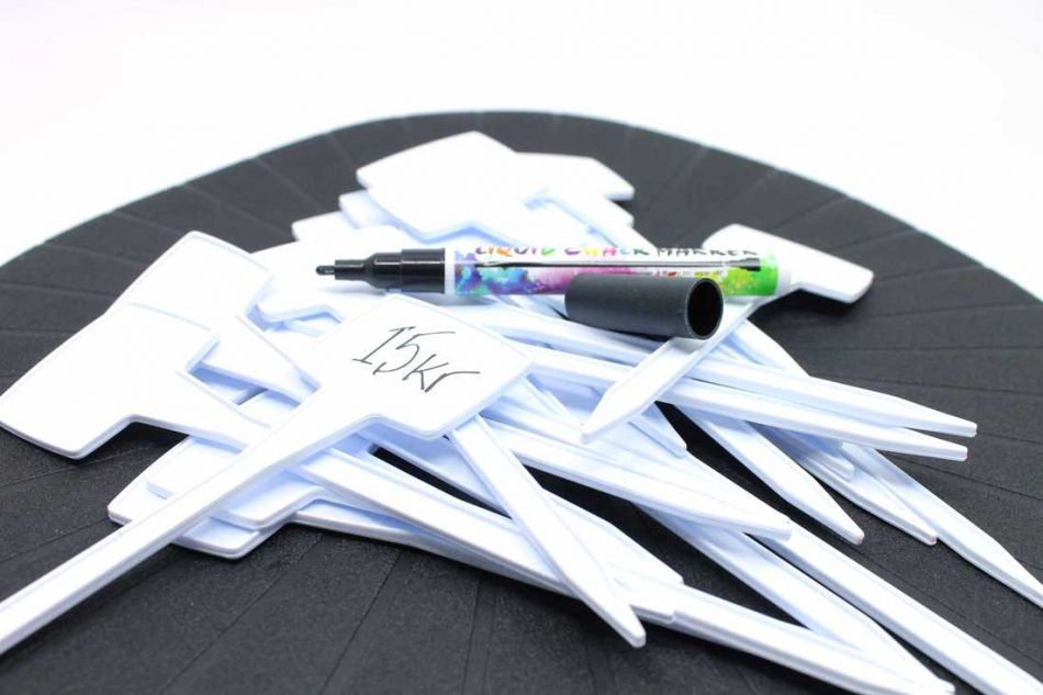 Skyltar, vita. 20 cm. ( 24 st )