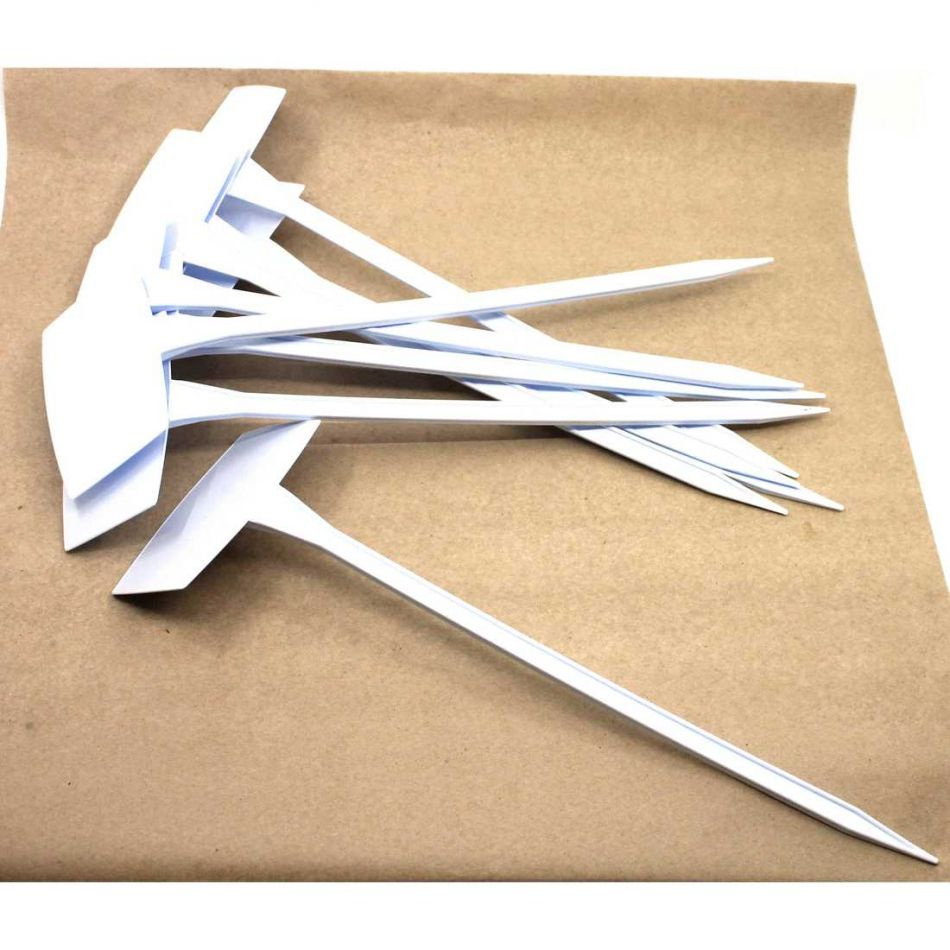 Skyltar, vita. ca 40 cm. ( 9 st )