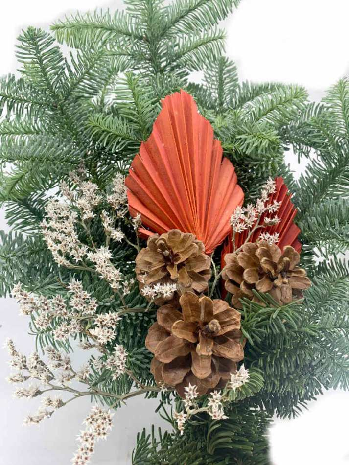 Gravdekoration bukett med palmblad