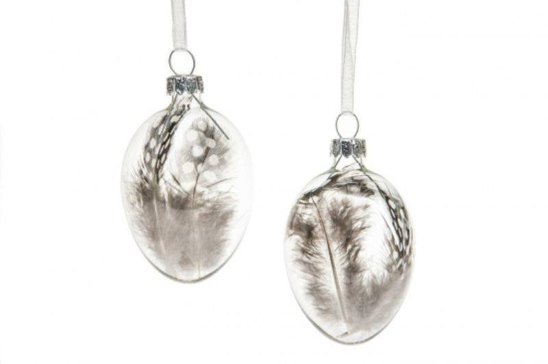 Påskägg av glas med fjäder