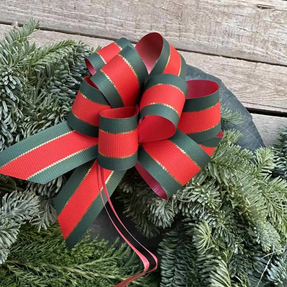 Dragrosett. Röd/grön med guldkant 