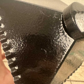 Gravlykta med kula, svart Gravlykta med kula, svart