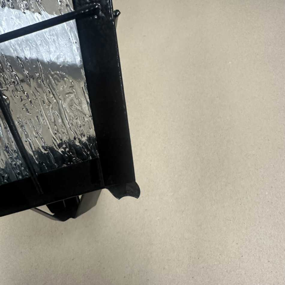 Gravlykta med kula, svart