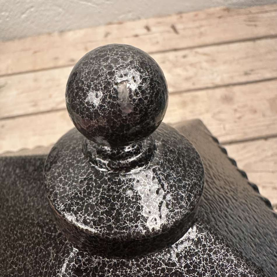 Gravlykta med kula, silvergrå