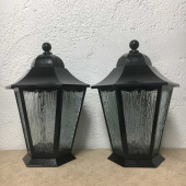 2 st Gravlyktor, stående 25 cm hög Svart 2 st Gravlyktor, stående 25 cm hög Svart