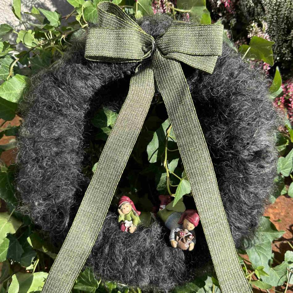 Ullkrans Svartgrå ca 31 cm