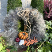 Höstkrans av ull med pumpor, höstkänsla mm. Ca 26 cm Höstkrans av ull med pumpor, höstkänsla mm. Ca 26 cm