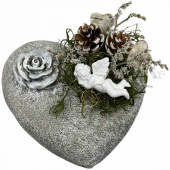 Hjärta med ängel, kottar och näverhjärtan Hjärta med ängel, kottar och näverhjärtan