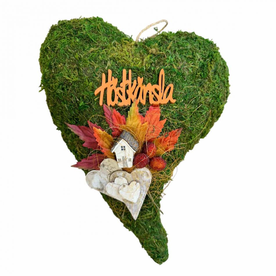Mosshjärta med Höstkänsla, litet hus och löv ca 35 x 25cm