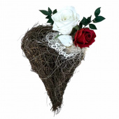 Gravdekoration med två rosor i vitt och rött, duva och skylt Gravdekoration med två rosor i vitt och rött, duva och skylt