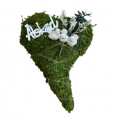 Mosshjärta med fåglar och texten Älskad Mosshjärta med fåglar och texten Älskad