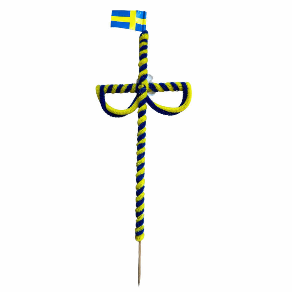 Midsommarstång med flagga
