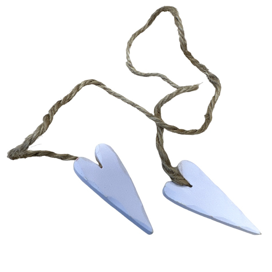 Hjärtan 2 st på natursnöre. Ljuslila