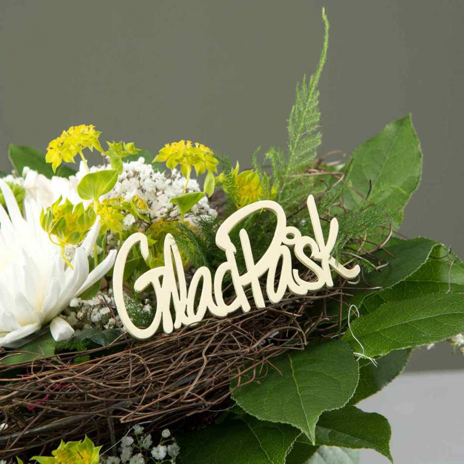 Glad Påsk i gult. 9x4 cm. 