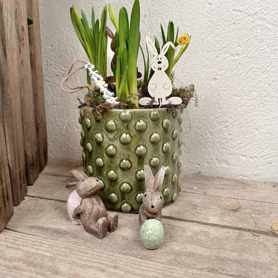 Kaniner med ägg. 6x2x7 cm (2 st olika)