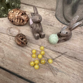 Kaniner med ägg. 6x2x7 cm (2 st olika)